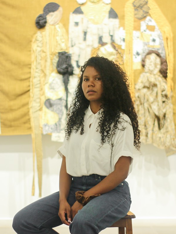 Dina andria portrait