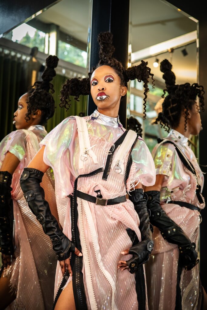 Shot 8 by karla muller ss26 vivixxsurrealxx002 837 (1)