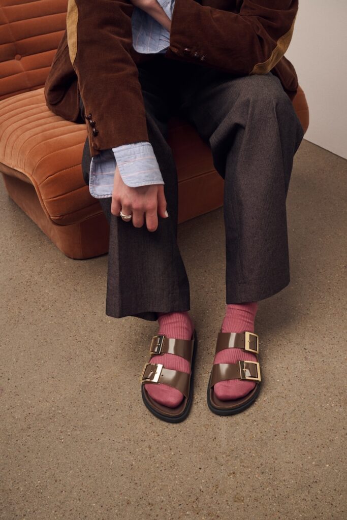 Arizona big buckle natural leather patent high shine carafe 1031859