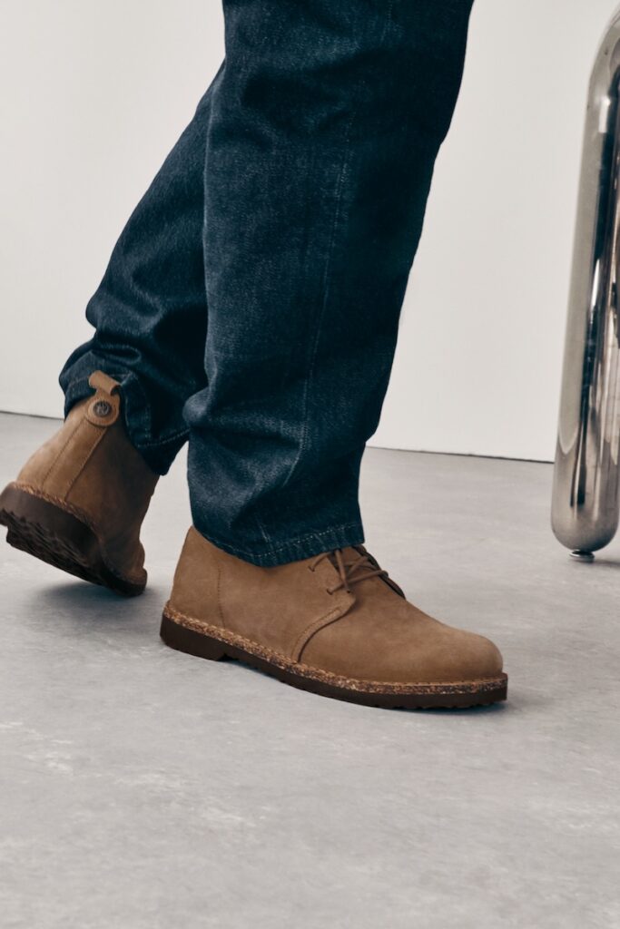 R1030088 n1030221 uppsala mid dark tea | suede leather