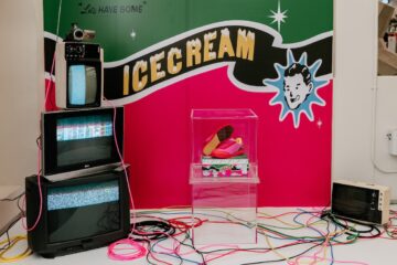 ICE CREAM x Reebok Board Flip