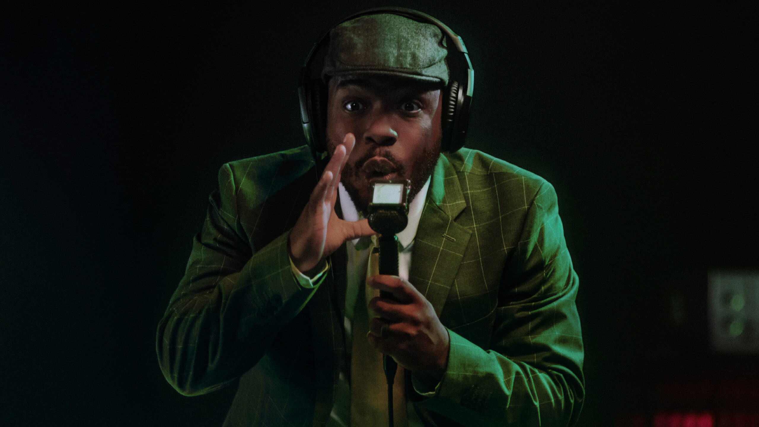Heineken whispering commentator pressreleaseimage 16 9