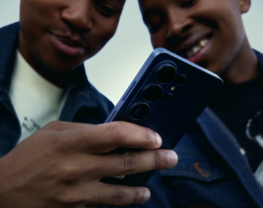 Jimmy and Cheddar's Samsung S26 Review