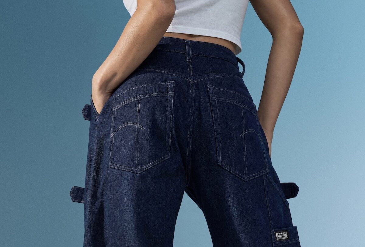 The Denim Tombogo WMN back closeup